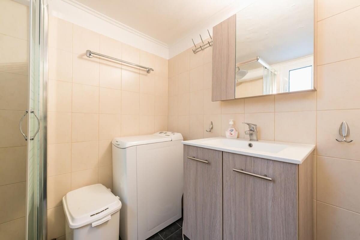 Topfloor Central Apt With Urban Views,3' To Metro Athene Buitenkant foto